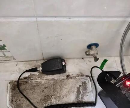 凤翔屋顶漏水维修公司分享下卫生间漏水的危害及解决方法